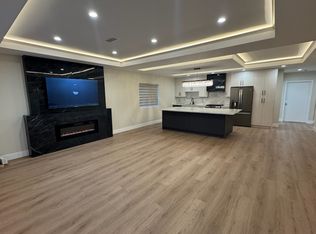 828 E Fairmount Rd, Burbank, CA 91501