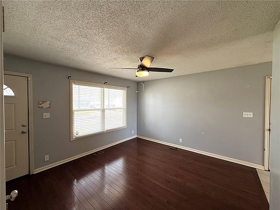 4th image of 8701 E 92nd Pl