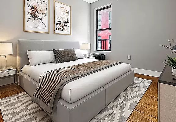 3rd image of 165 W 127th St APT D