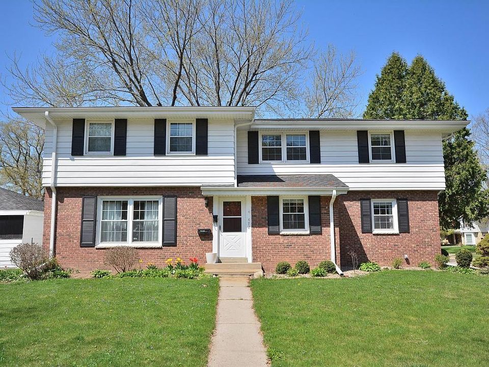 1st image of 472 N Hine Ave #474