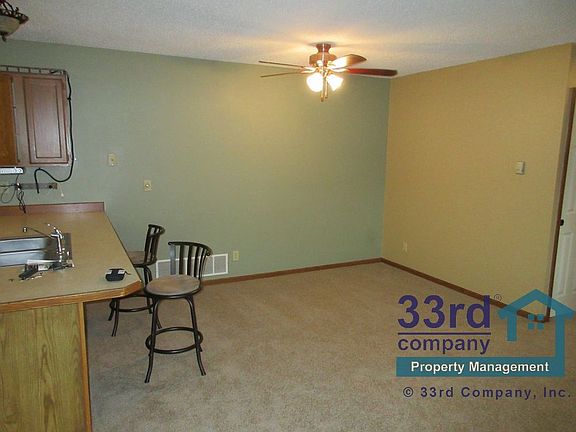 4th image of 13991 60th St N #307