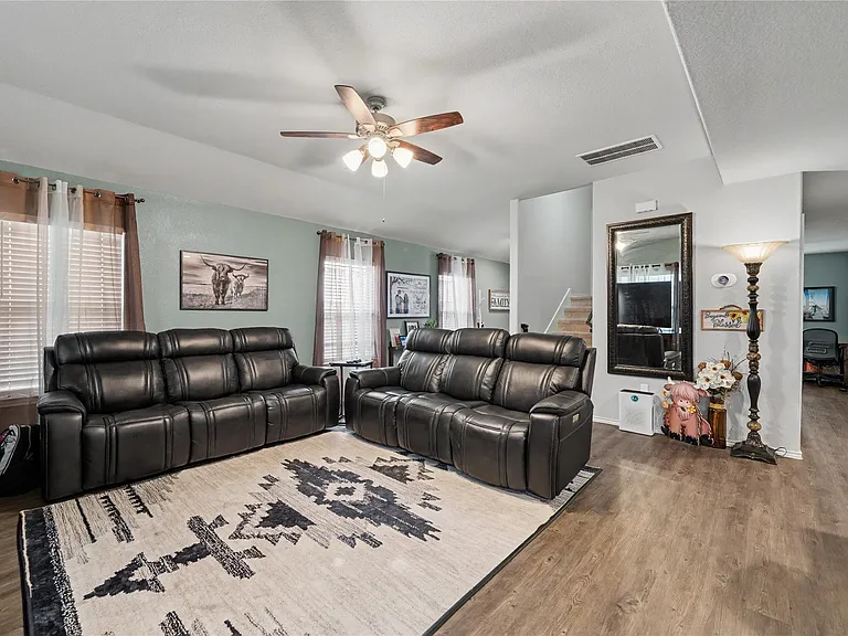 20815 Acorn Valley Dr — Photo 7