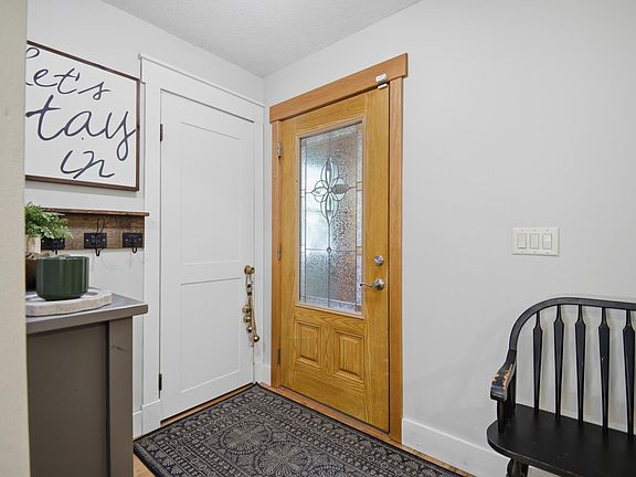 3rd image of 5278 SE 24th Ave