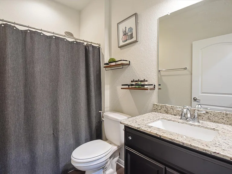 210 Zuma Dr — Photo 14