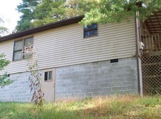 224 Faith Dr, Millstone, KY 41838