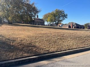 E 38th St N, Tulsa, OK 74106
