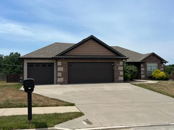 5609 Abercorn Dr, Columbia, MO 65203