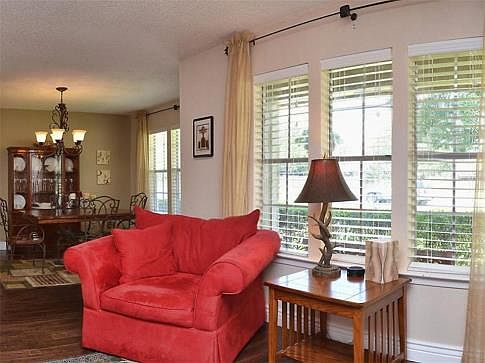 5th image of 10801 El Salido Pkwy