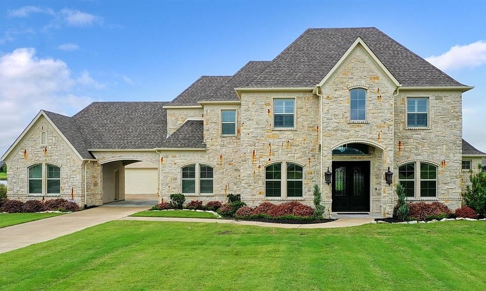 1st image of 2210 Lake Estates Dr