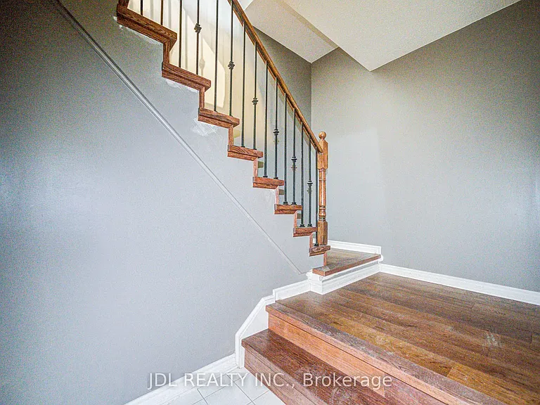 11 Everson Dr #610 — Photo 46