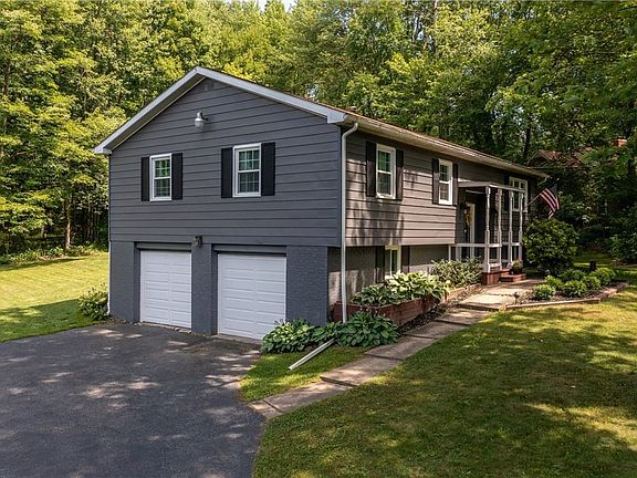 3rd image of 3030 Springwood Dr S