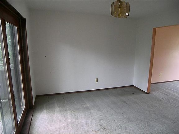 4th image of 5120 Phillip Ct