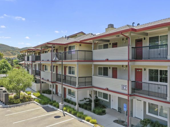 82 E 2nd St #204