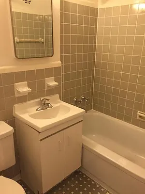 Rented by Addison Property Group | media 40