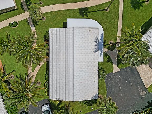 4th image of 1100 S Ocean Boulevard #D16