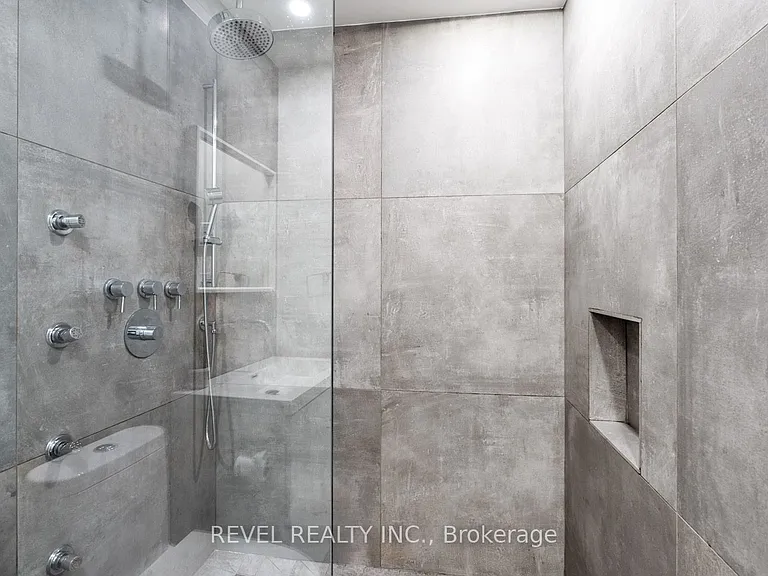 89 Foxley St #LOWER — Photo 9