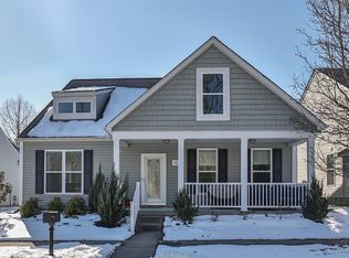 887 E Anson Dr, Cincinnati, OH 45245