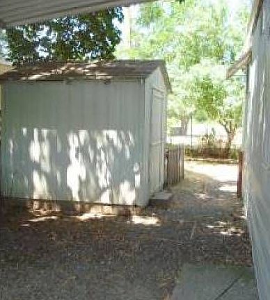 Carport/Shed