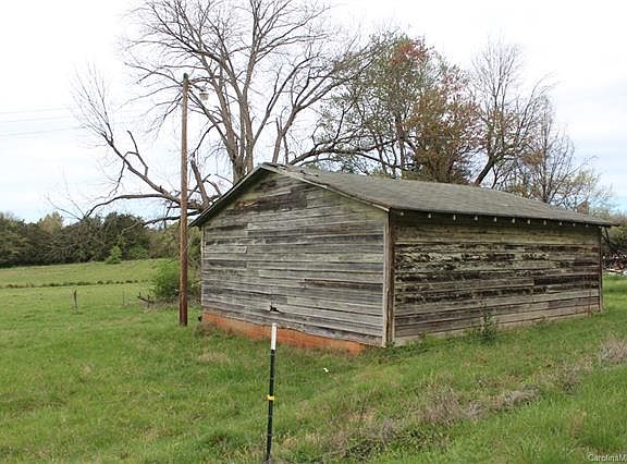 2nd image of 3262 Salisbury Hwy