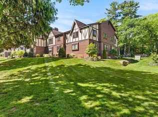 Royal Lake Condominiums, Braintree, MA 02184