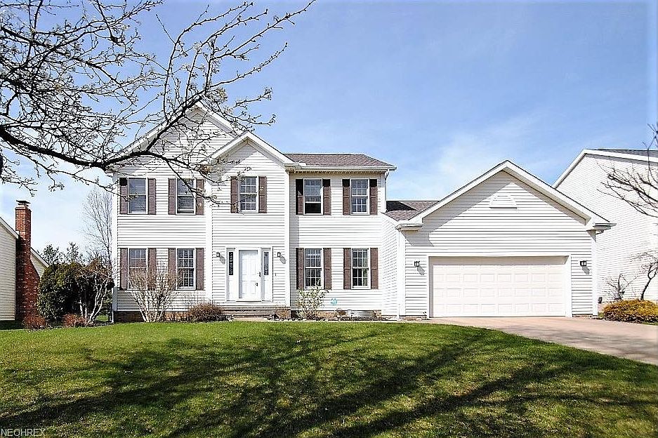 1st image of 33165 Brackenbury Dr