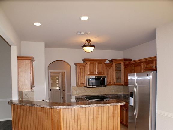 2nd image of 105 Whispering Creek Cv