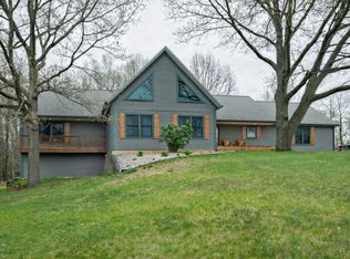 22146 Concord Rd, Mattawan, MI 49071