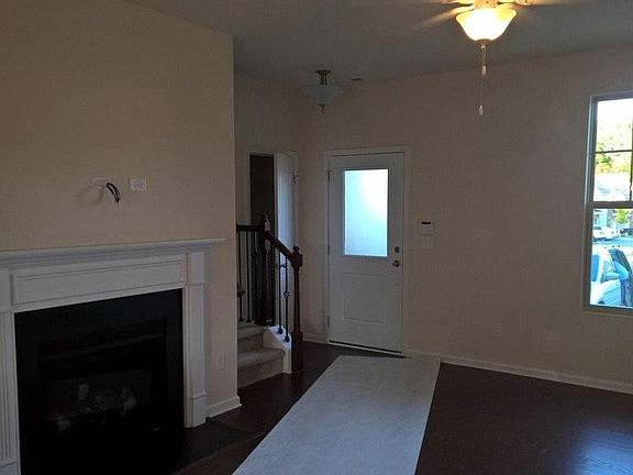 4th image of 134 Constitution Dr