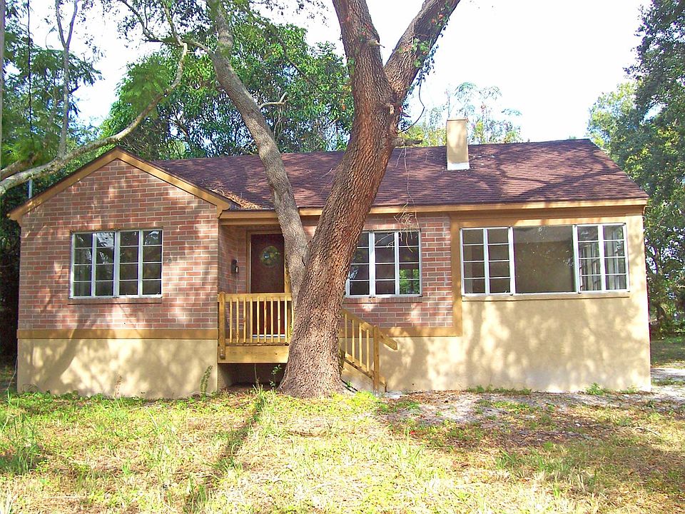 Beautiful Corner Lot With Trees