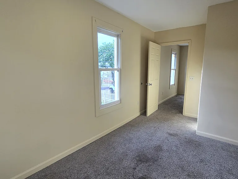 Bonus Room attached/captive to Bed 2