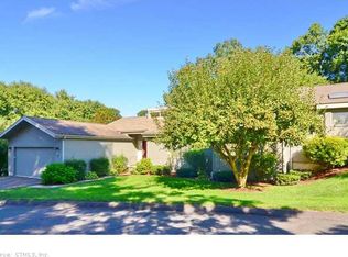 9 Grey Fox Trl, Avon, CT 06001