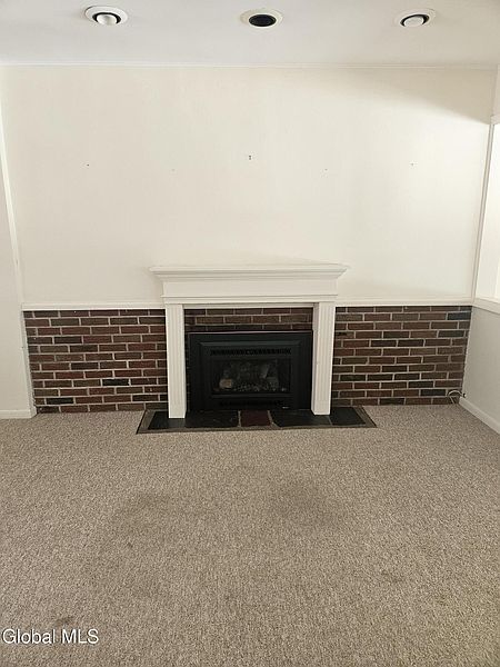 5th image of 65 Woodside Drive