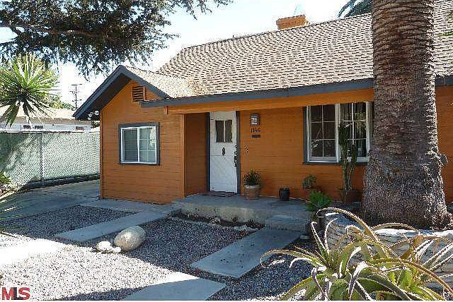 1st image of 1146 N Beachwood Dr