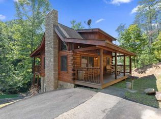 3413 Steven Ct, Pigeon Forge, TN 37863