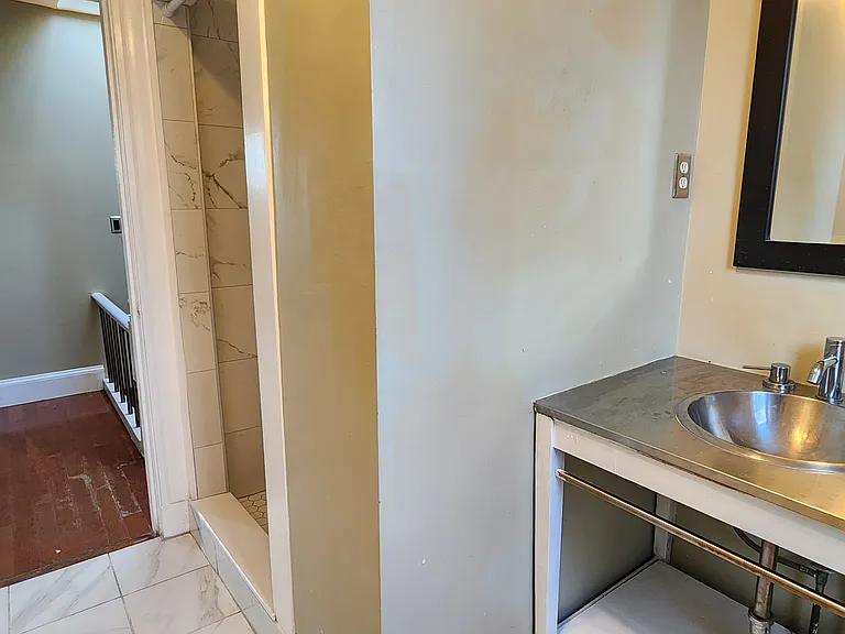 4 Wilbur Ct #3 — Photo 10