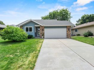 917 Acker Pkwy, Deforest, WI 53532