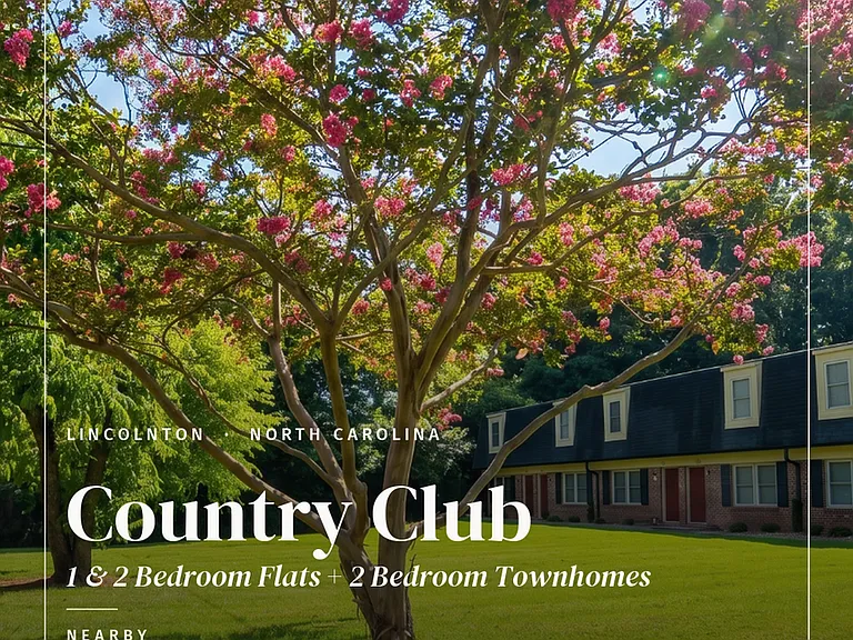 Country Club Apartments — Photo 16