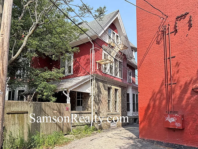 57 Vernon St #2 — Photo 20
