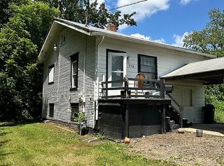 776 E Johns Ave, Decatur, IL 62521