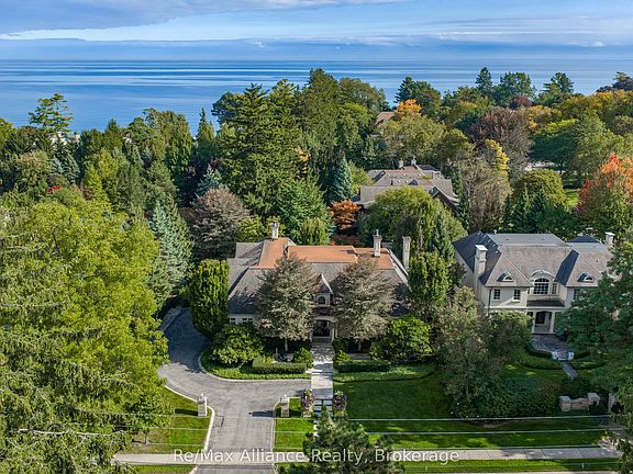 3rd image of 1426 Lakeshore Rd E