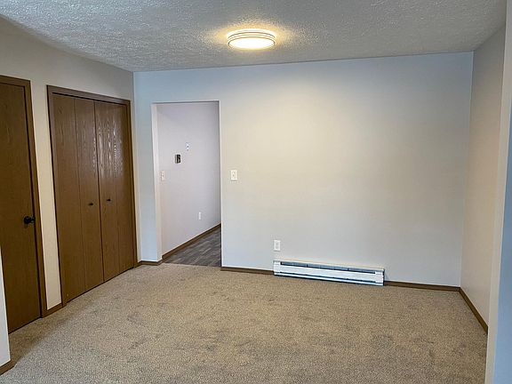 3rd image of 50 Carter Cir #2