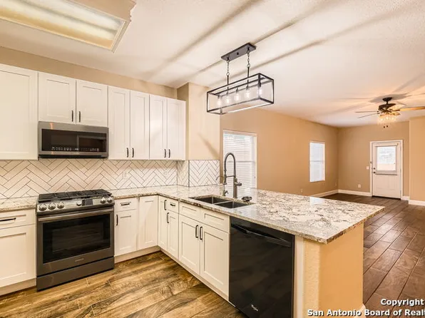1930 Spotted Owl, New Braunfels, TX 78130