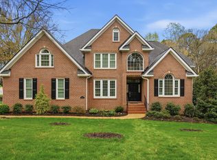 401 Tynemouth Dr, Cary, NC 27513