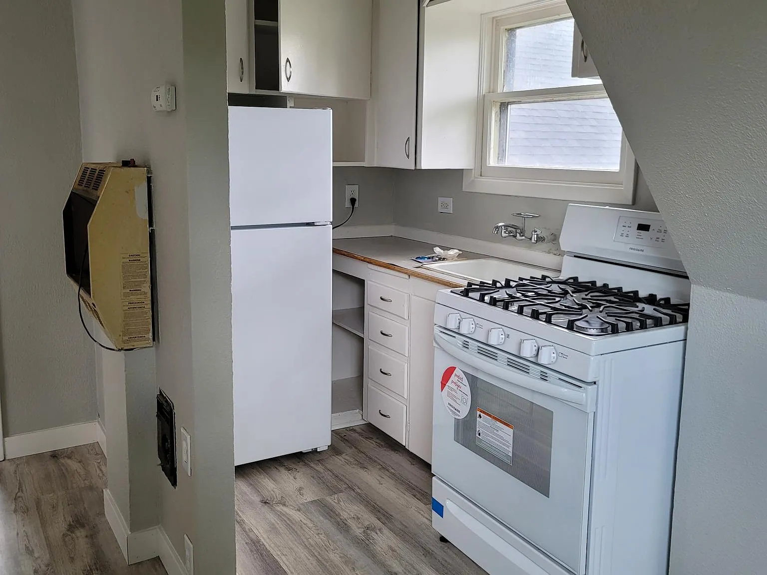 1 bed, 500 sqft, $875 — Photo 2