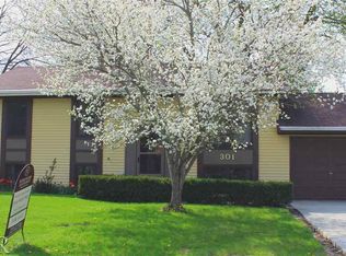 301 N Towanda Ave, Normal, IL 61761