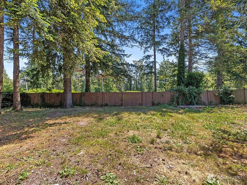 3rd image of 500 1st Avenue W