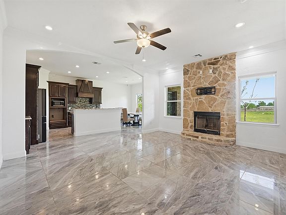 3rd image of 8532 Reese Rd