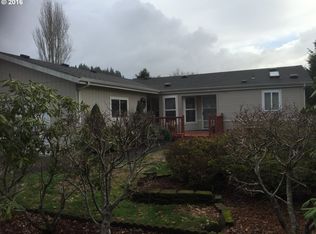 208 Lakeland Dr, Lakeside, OR 97449
