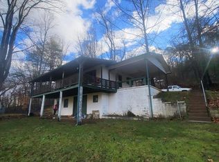 1250 S Skeenah Rd, Franklin, NC 28734