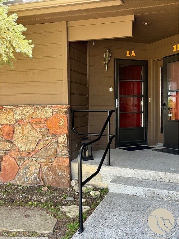 898 Upper Continental Dr #1A